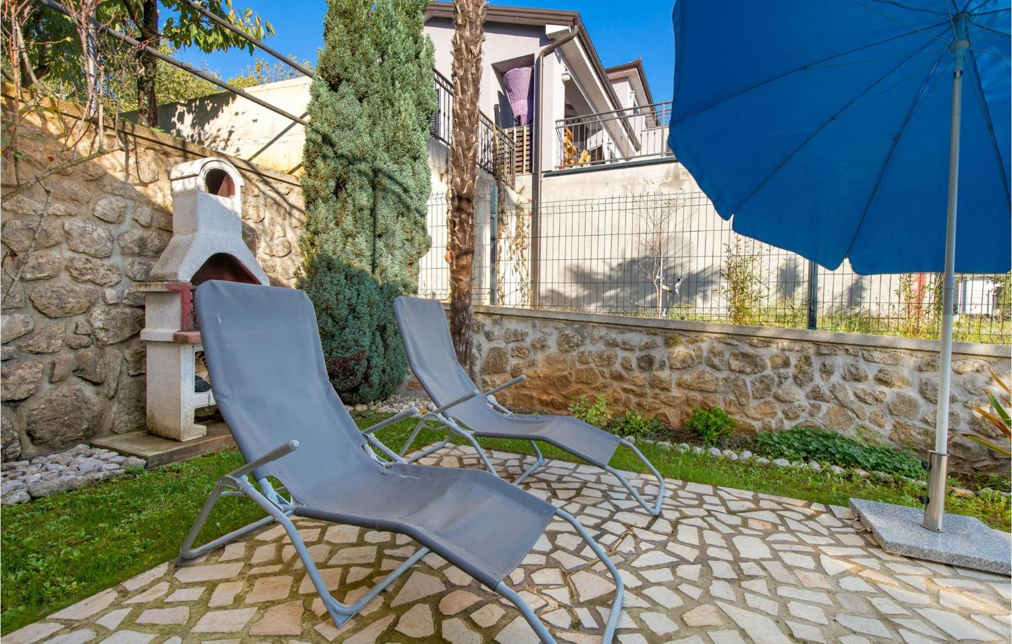 Stunning Apartment In Lovran With Kitchen Εξωτερικό φωτογραφία